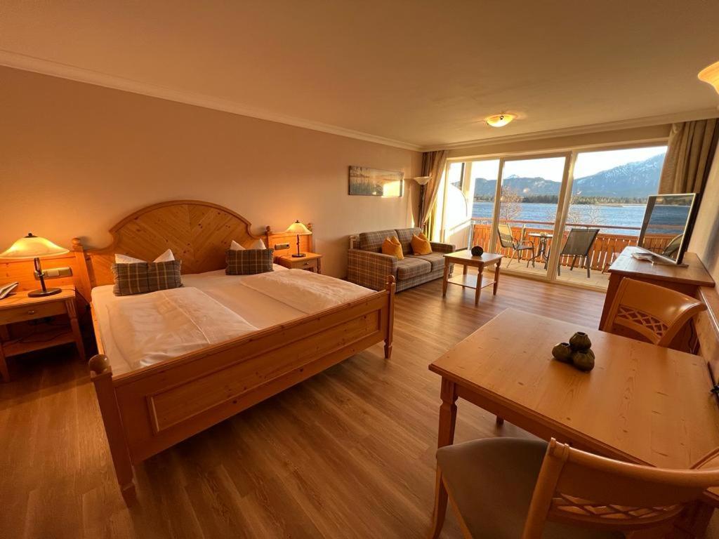 Hotel Fischer Am See Füssen Dış mekan fotoğraf