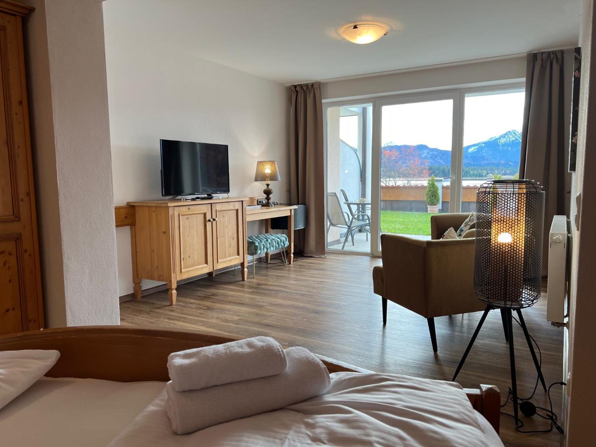 Hotel Fischer Am See Füssen Dış mekan fotoğraf